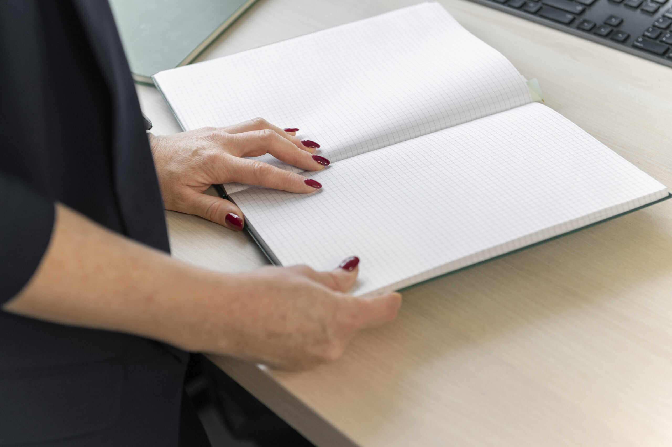 Entrepreneur filing Kentucky LLC documents.