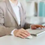 Entrepreneur filing Alaska LLC documents